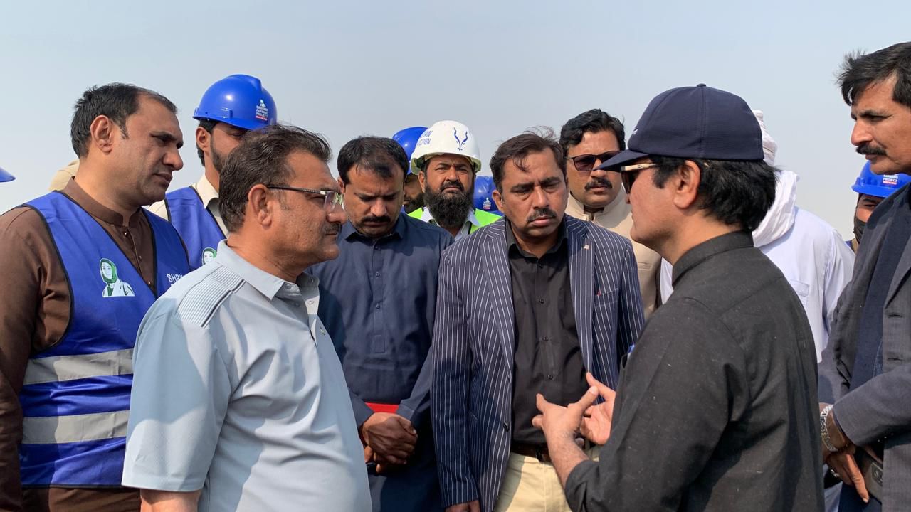 Rapid Progress on Blue Economy Vision, Secretary Housing Visits Shrimp Farms Muzaffargarh Project.