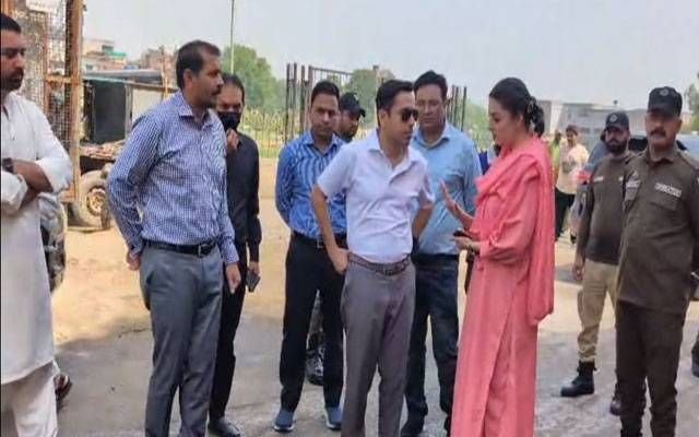 DC Lahore Visits Ravi Tehsil, Directs Improvement in Sanitation and Drainage System