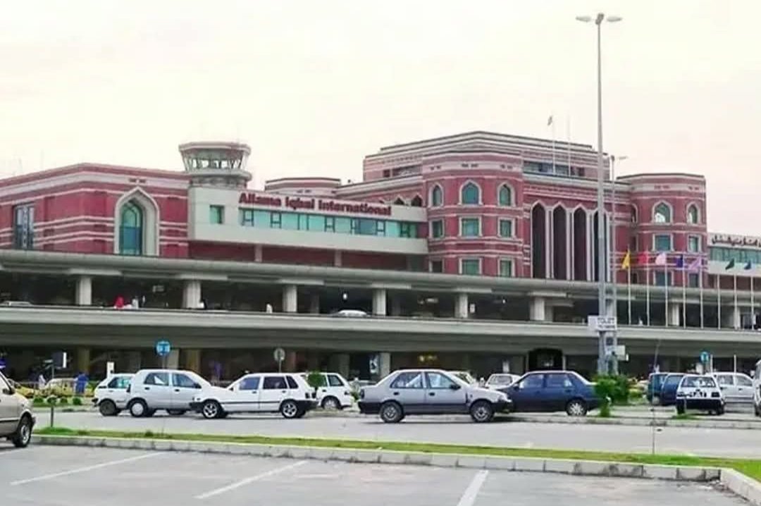 DG PAA Visits Lahore Airport, Directs Early Completion of Expansion Project