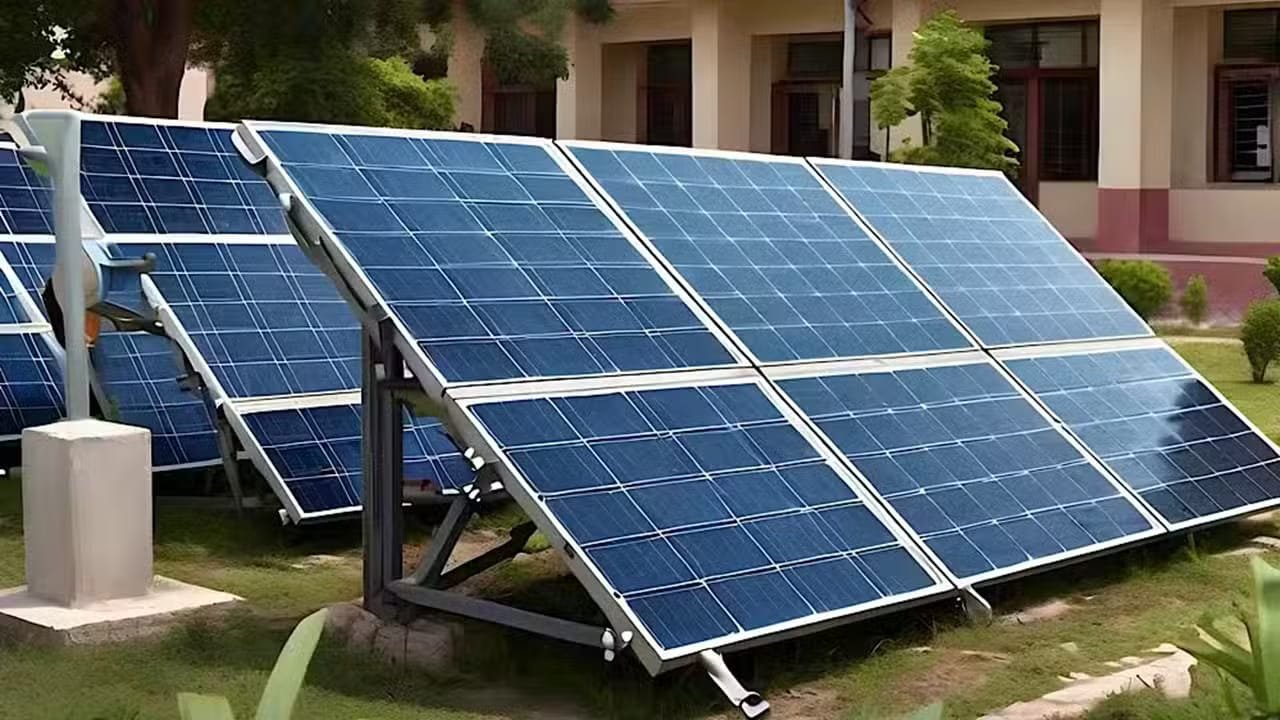 Lahore Courts Buildings to Be Equipped With Solar Systems Under Rs 186.2 Million Project
