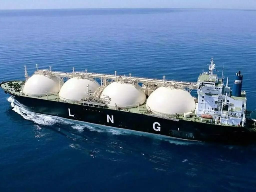 Qatari LNG Vessel Heads to Pakistan After Three Weeks, Raising Hopes of Improved Energy Supply