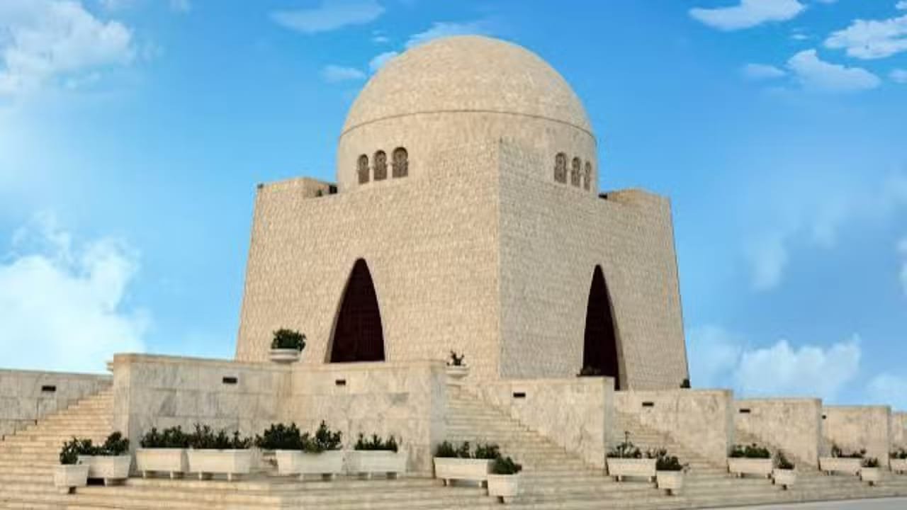 Sindh, Centre Join Hands to Protect Mazar e Quaid, End Illegal Dumping